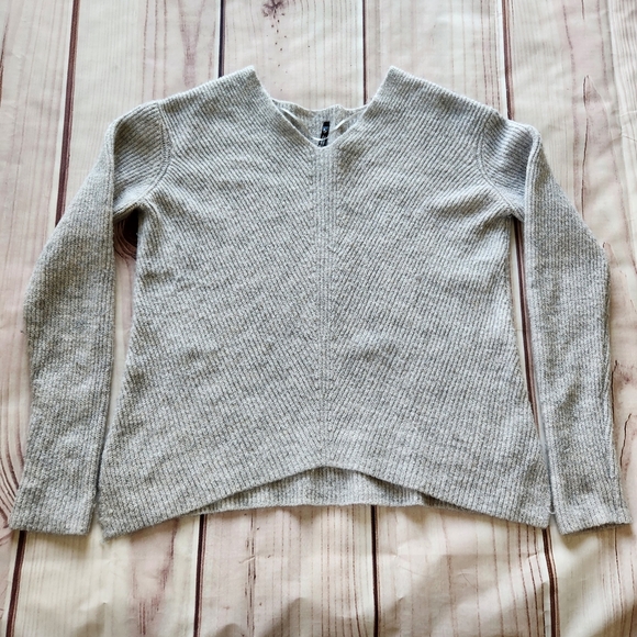 Kuhl "Makenna" Merino Wool Blend V-Neck Sweater Heather Grey | Women's Size S - Picture 1 of 9